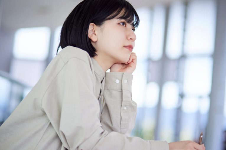 大学生 将来を考えている人