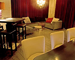 LoungeBar nude(ラウンジバー ヌード)の店内