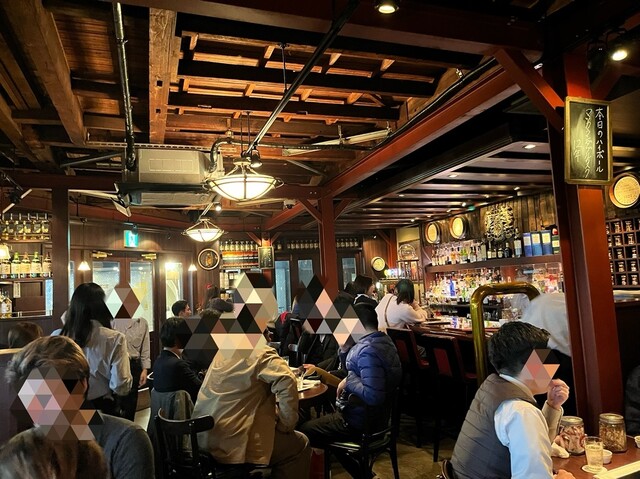 広島1923ハイボールバーの店内