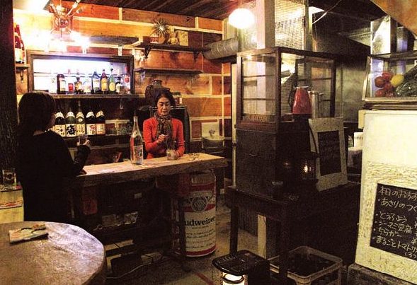 沢アンの尻尾の店内