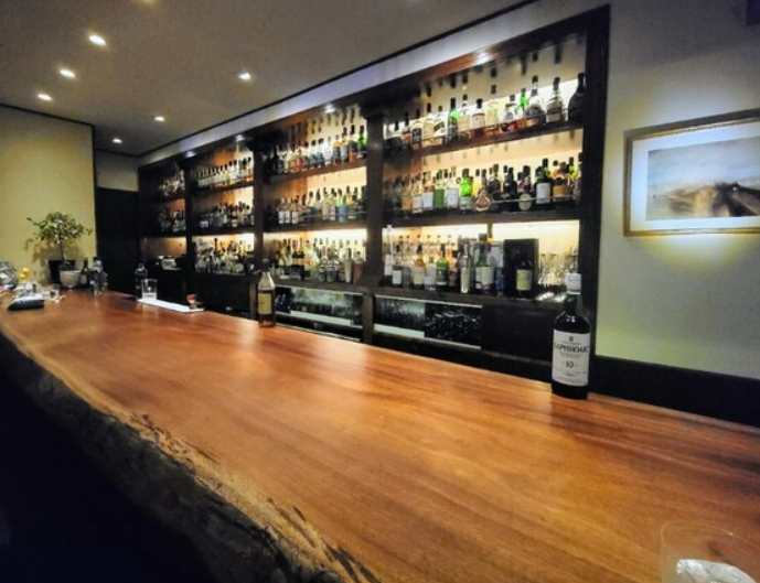 Bar RIDLEYのカウンター