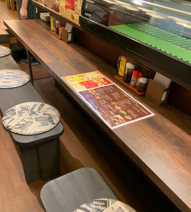 焼鳥酒場 ちか壱 山之口店の店内
